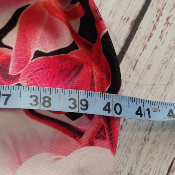 CALVIN KLEIN SLEEVELESS FLORAL DRESS - Picture 7 of 7